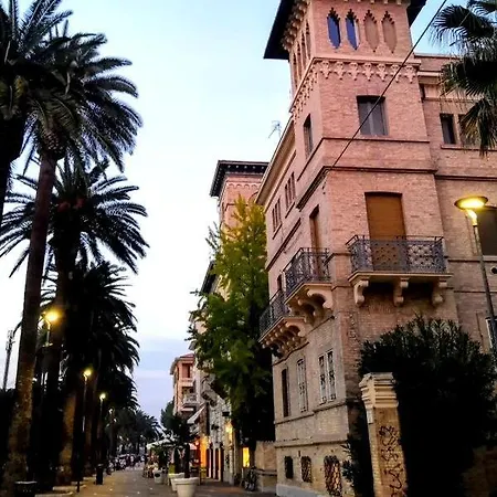 アパート Mora Mora - *